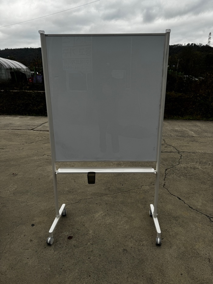 6795_copy_6881_1994093450_mjwYNxXz_936d8f94c990352783d9410cf1d825363e1c0396.jpg 이미지크게보기