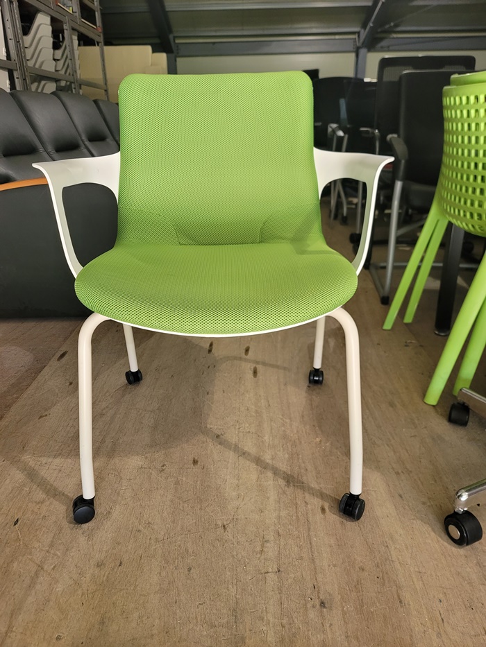 1994093450_PKNxMTzv_620920c38990c016db5fce8d849af0b17a2c1c8f.jpg 이미지크게보기