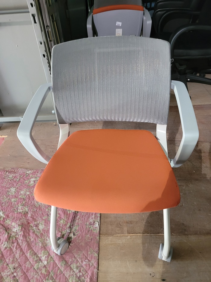 1994093450_lXijPvQr_f2bc15066eb9bfb6f63fb1925c10308eed86f16f.jpg 이미지크게보기