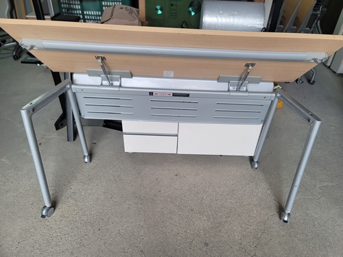 eb041b7595fe4c6a1bcc28123b01e57d_1761043057_4298.jpg eb041b7595fe4c6a1bcc28123b01e57d_1761043057_4298.jpg